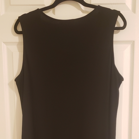 Black dress - Picture 4 of 4